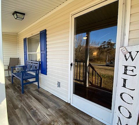 3rd image of 29 Cherry Cir