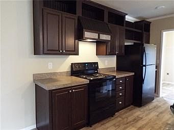 2nd image of 300 Park Ave #15
