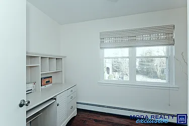 Rented by Moda Realty