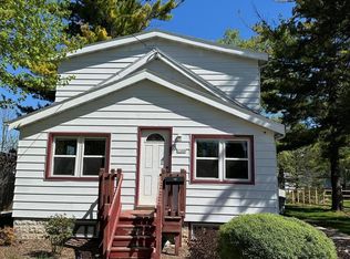 1500 W Lawn Ave, Milwaukee, WI 53209