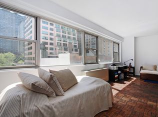 321 E 48th St APT 7F, New York, NY 10017