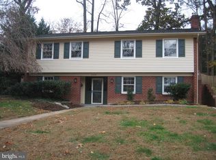 3535 Cornell Rd, Fairfax, VA 22030