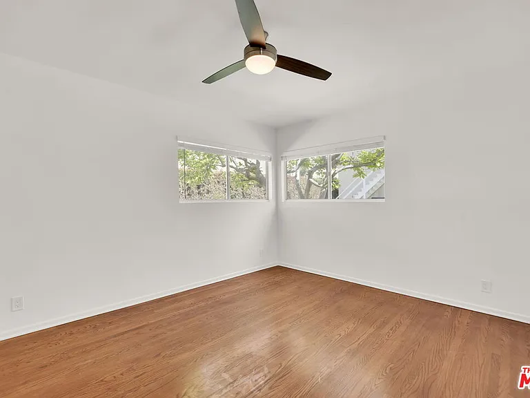 950 Euclid Ave #A — Photo 8