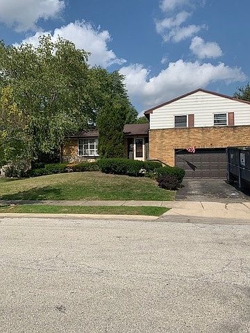 1st image of 161 Silver Ln