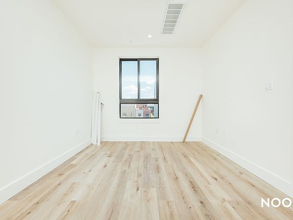 5th image of 380 Grove St #2F