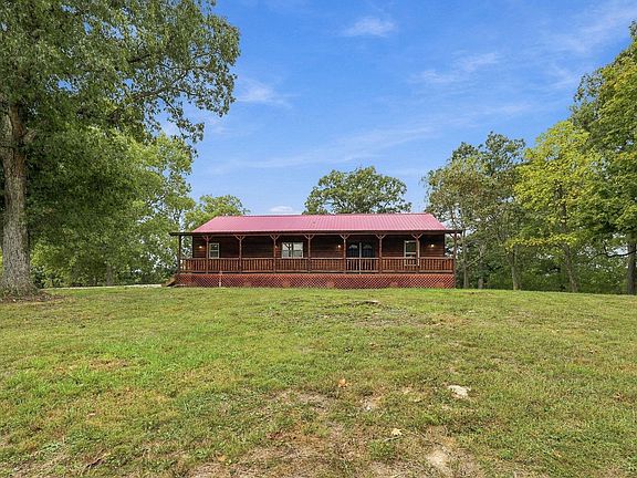 3rd image of 509 Matthews Rd