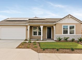 174 N Hampton St, Tulare, CA 93274