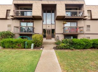 9601 Sunrise Blvd UNIT K14, North Royalton, OH 44133