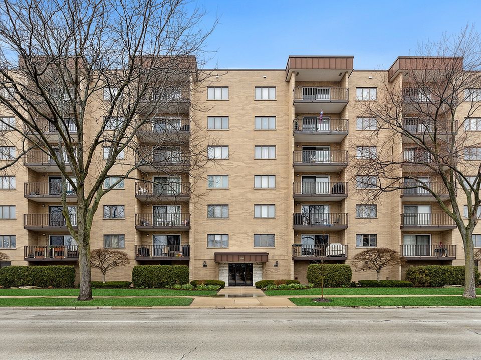 1st image of 700 Graceland Ave APT 202