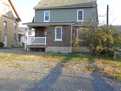 5th image of 127 W College Ave