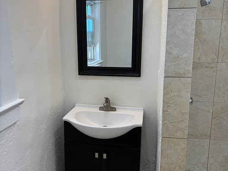 2165 2nd Ave #3 — Photo 7