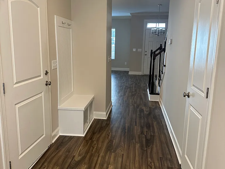 913 Townes Park St — Photo 2