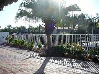 2nd image of 5520 Bayview Dr #(228)