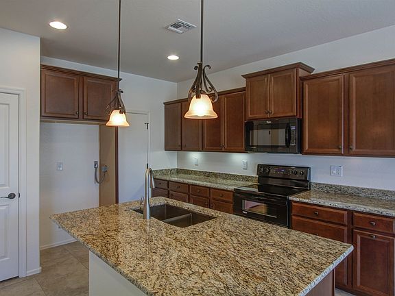 4th image of 303 N Agua Fria Ln