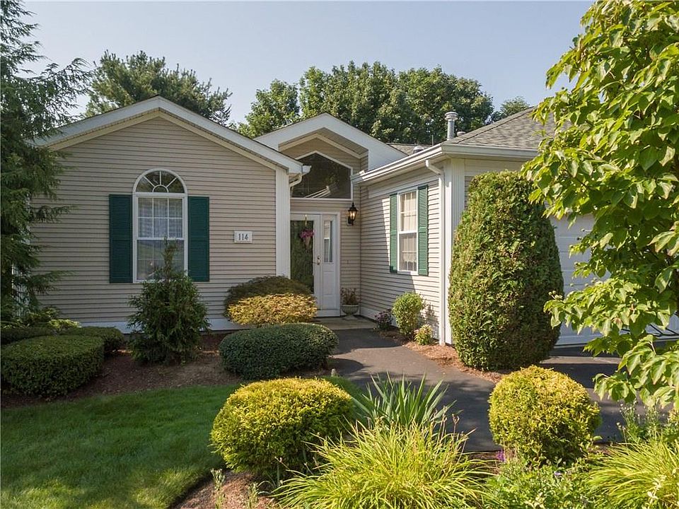 1st image of 114 Orchard Meadows Dr