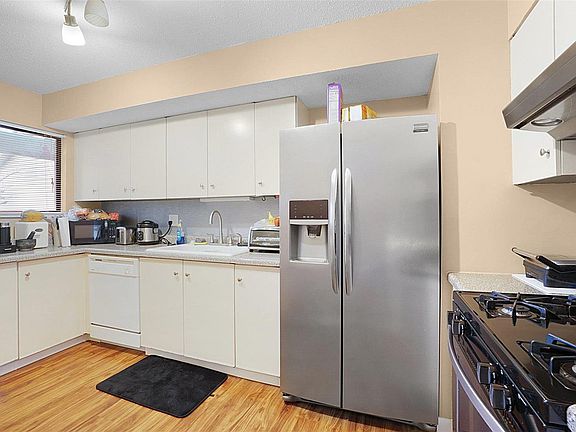 5th image of 1814 Moonstone Dr #300