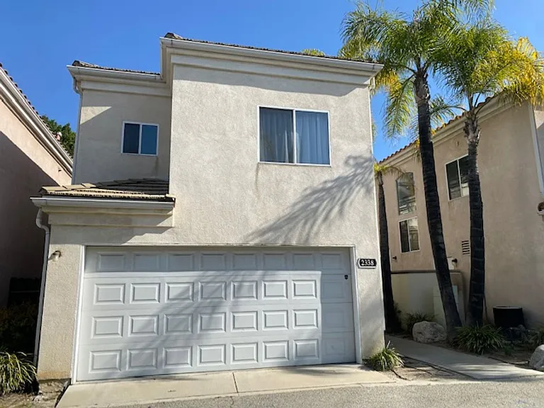 2338 Huntington Dr — Photo 20