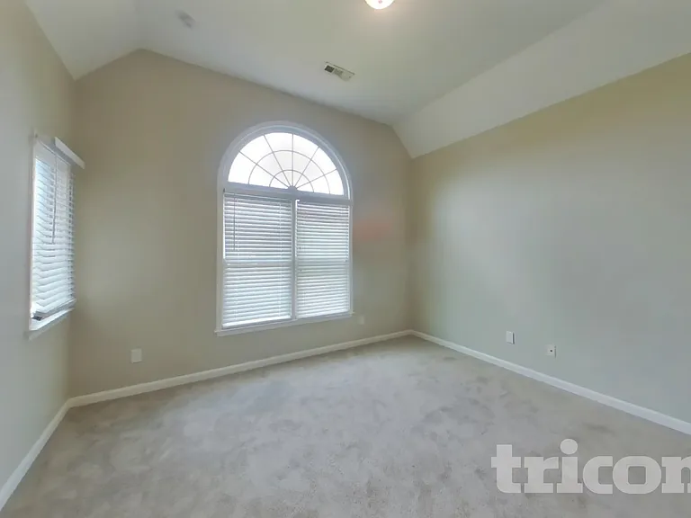 129 Green Branch Dr — Photo 8