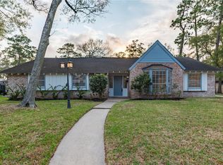 2706 Williamsburg Dr, Dickinson, TX 77539