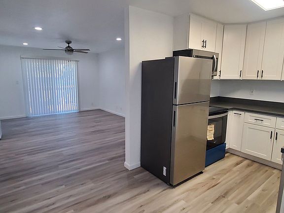 4th image of 350 Franciscan Ct #376