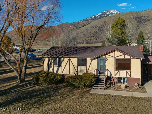 172 W Cottonwood Dr, Smoot, WY 83126