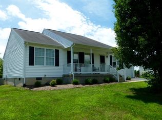 39 Princess Ann Ln, Stuarts Draft, VA 24477