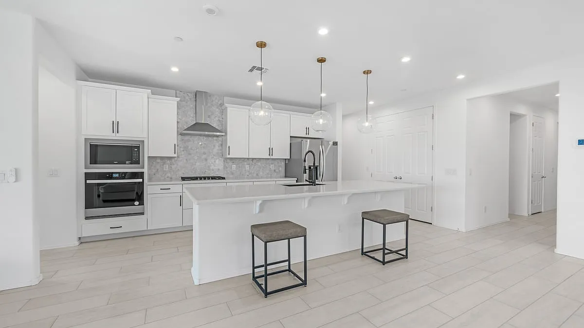 13303 W Eagle Feather Rd, Peoria, AZ 85383, USA — Photo 1