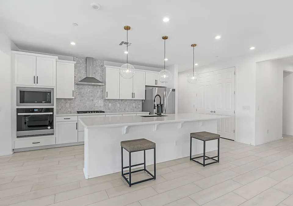 13303 W Eagle Feather Rd