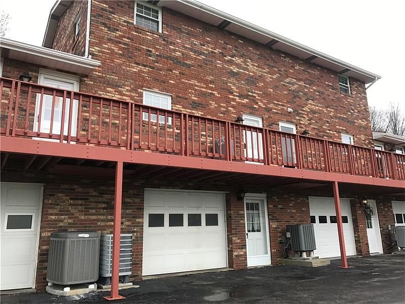 2nd image of 2910 Darlington Rd
