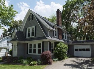 164 Park St, Chelsea, MI 48118