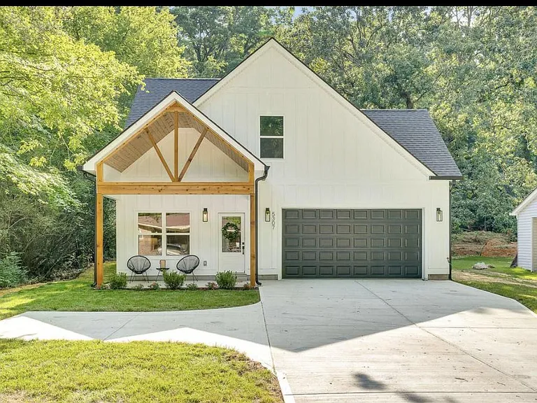 5307 Delashmitt Rd — Photo 2