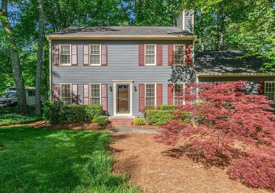 1st image of 2383 Monterey Dr NE