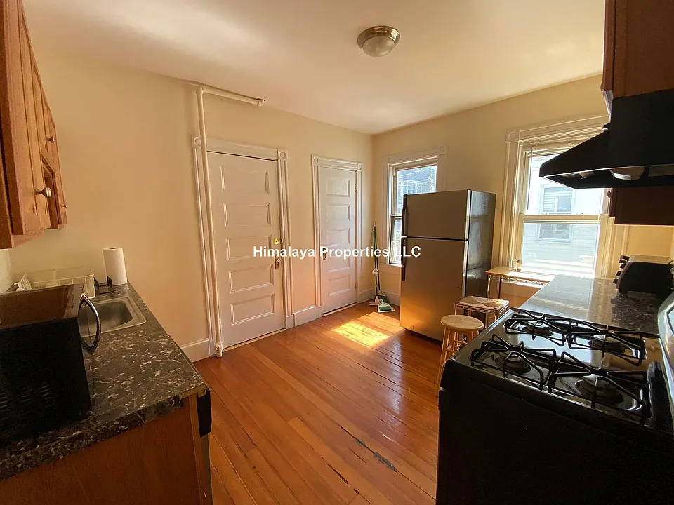 43 Teele Ave #2