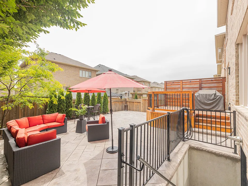 48 Mediterranean Cres