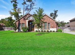 635 Spring Forest Dr, Conroe, TX 77302