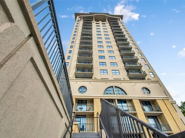 3040 Peachtree Rd NW, Atlanta, GA 30305