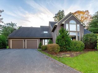 5 Saddle Rdg #5, Bloomfield, CT 06002