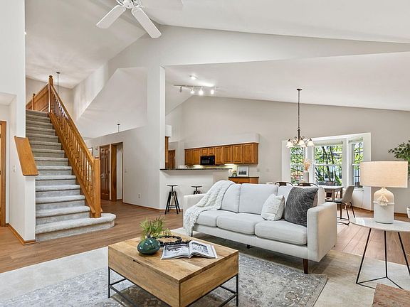 4th image of 5611 Saint Andrews Dr