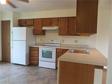 4th image of 546 Yorktown Dr