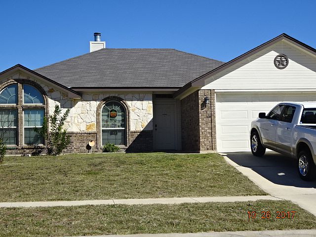 1st image of 303 E Vega Ln