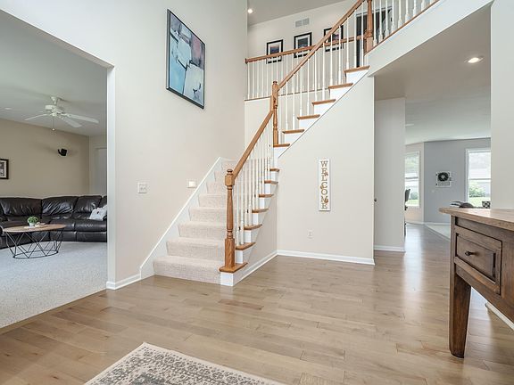 4th image of 9705 Southern Oaks Ct