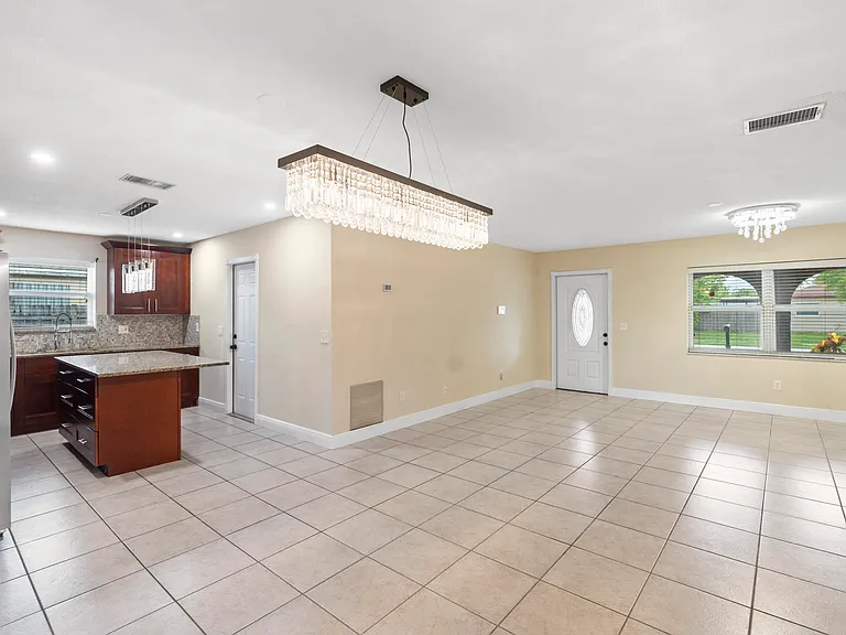 4784 Alfresco St — Photo 5