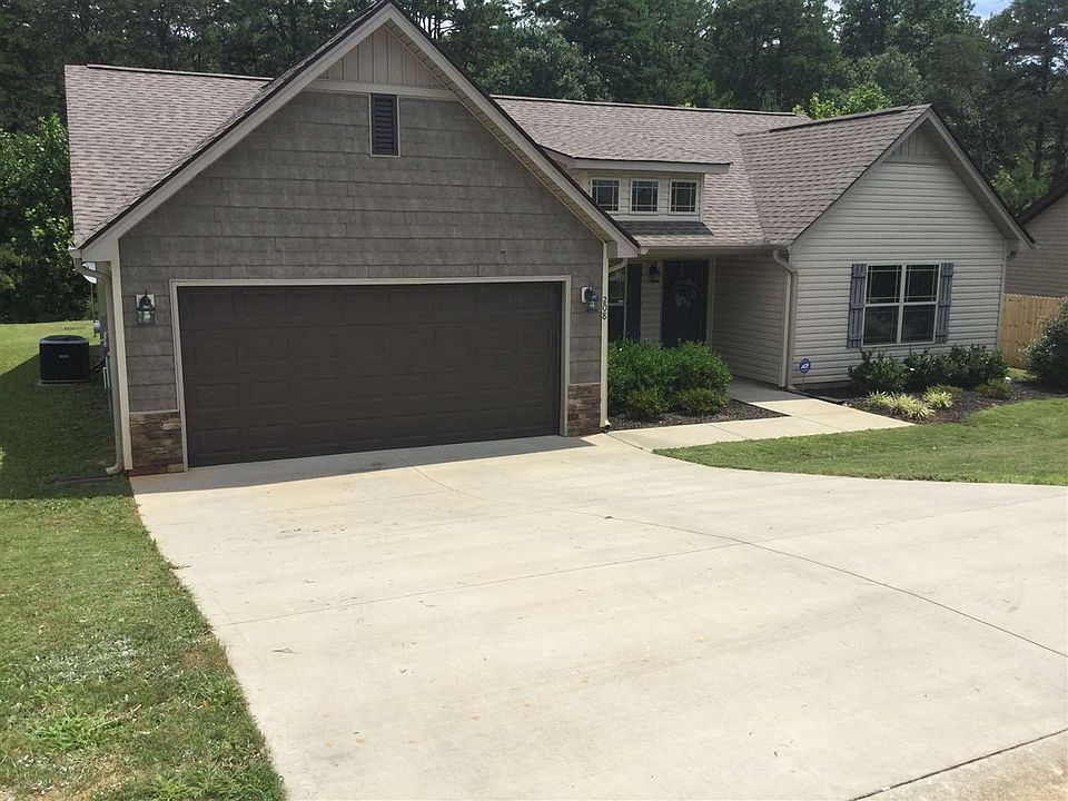 1st image of 208 Hotchkiss Ln