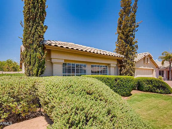 3rd image of 7722 W Wahalla Ln
