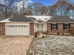 10878 Mulberry Dr, Foristell, MO 63348