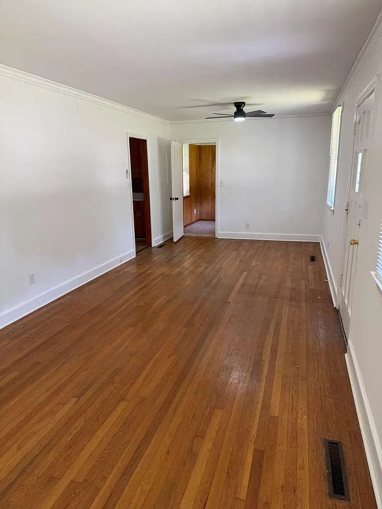 3 bed, 1145 sqft, $1,400 — Photo 3