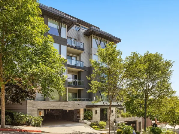 220 1st Street #204, Kirkland, WA 98033