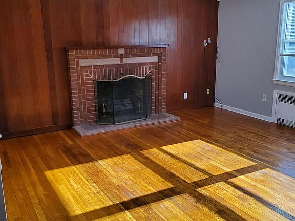 5th image of 445 Ontario St #1R