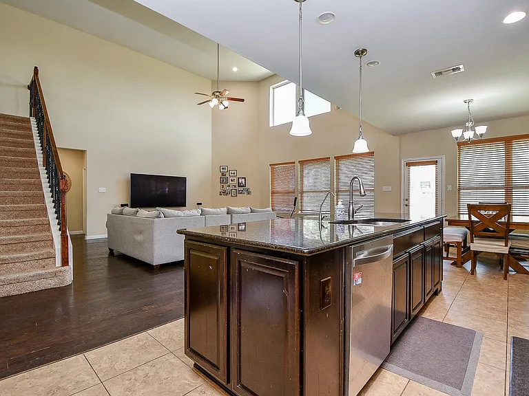 4302 Trinity Creek Ct — Photo 12
