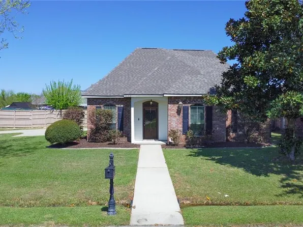 40414 Fox Run Dr, Gonzales, LA 70737